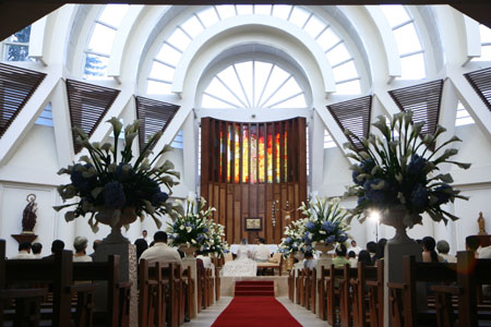Saint Alphonsus Mary Liguori Parish (Magallanes Church)| Metro Manila Wedding Catholic Churches | Kasal.com - The Philippine Wedding Planning Guide