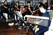 …as the Mikneiah Acoustic Ensemble entertained with their soothing music