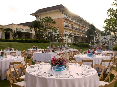 taal vista hotel outdoor reception