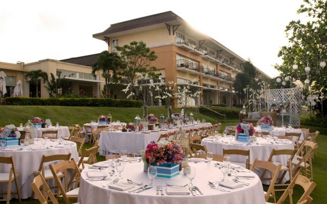 taal vista hotel outdoor reception
