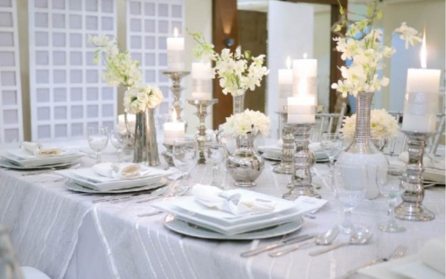 Wedding Reception Tips from Hizon’s Catering & Corporate Canteens silver and white setup hizons catering