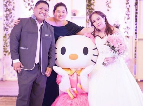 hello kitty themed wedding