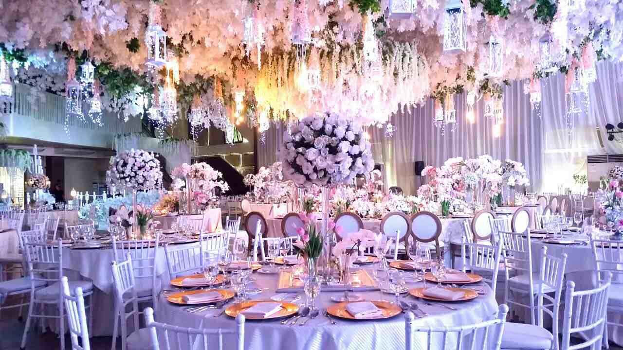 bizu catering studio pink wedding setup