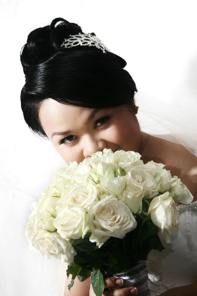 paloma photography flor bridal shot