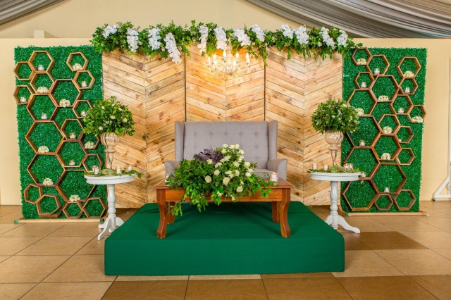 blooms and greenery wedding hizons catering