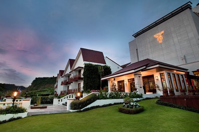 Thunderbird Resorts Rizal: Idyllic Destination Wedding Escape - Kasal ...