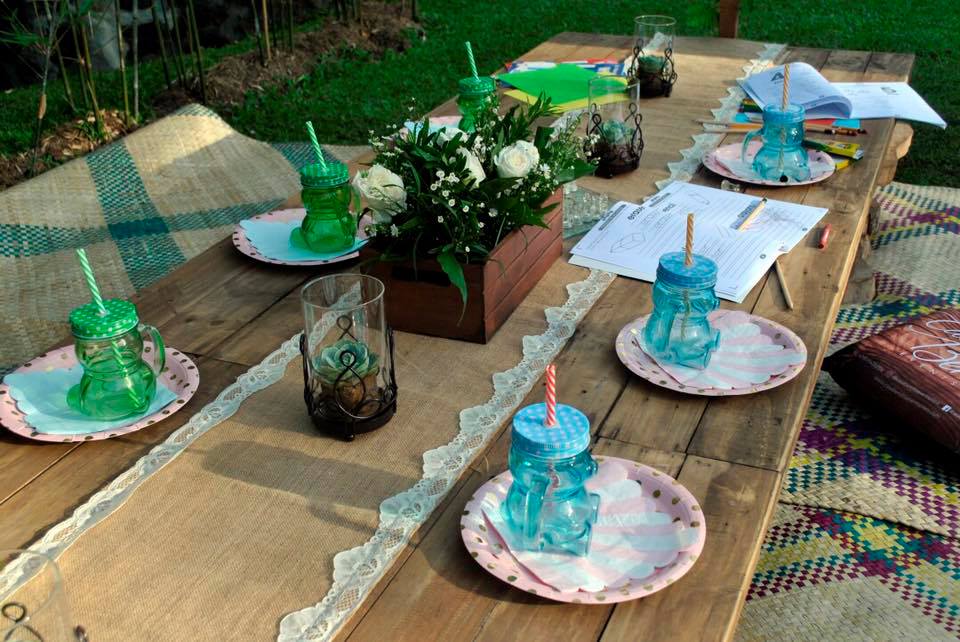 kids table casa bendita