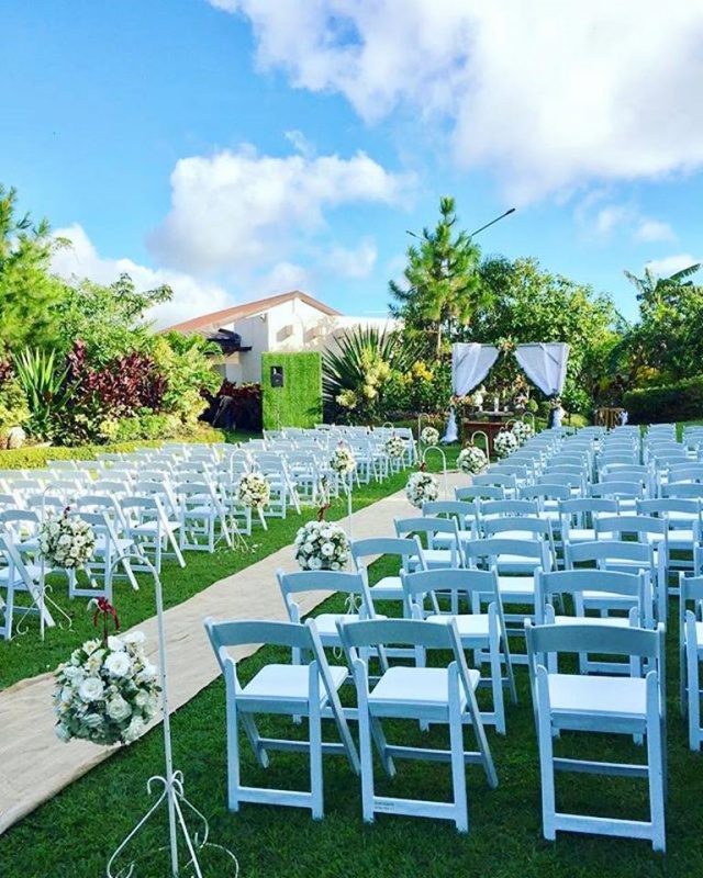 the veranda at bella rosa farm